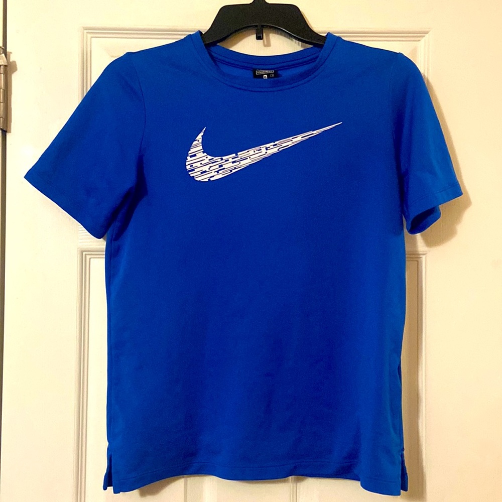 Boy’s Nike T-shirt